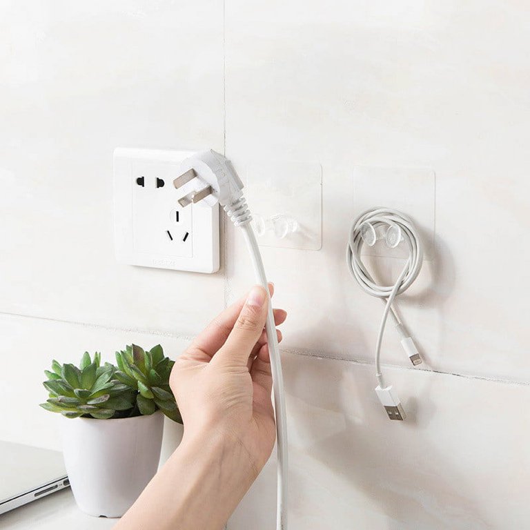 2 Pcs Wall-Mounted Plug Holder Hooks